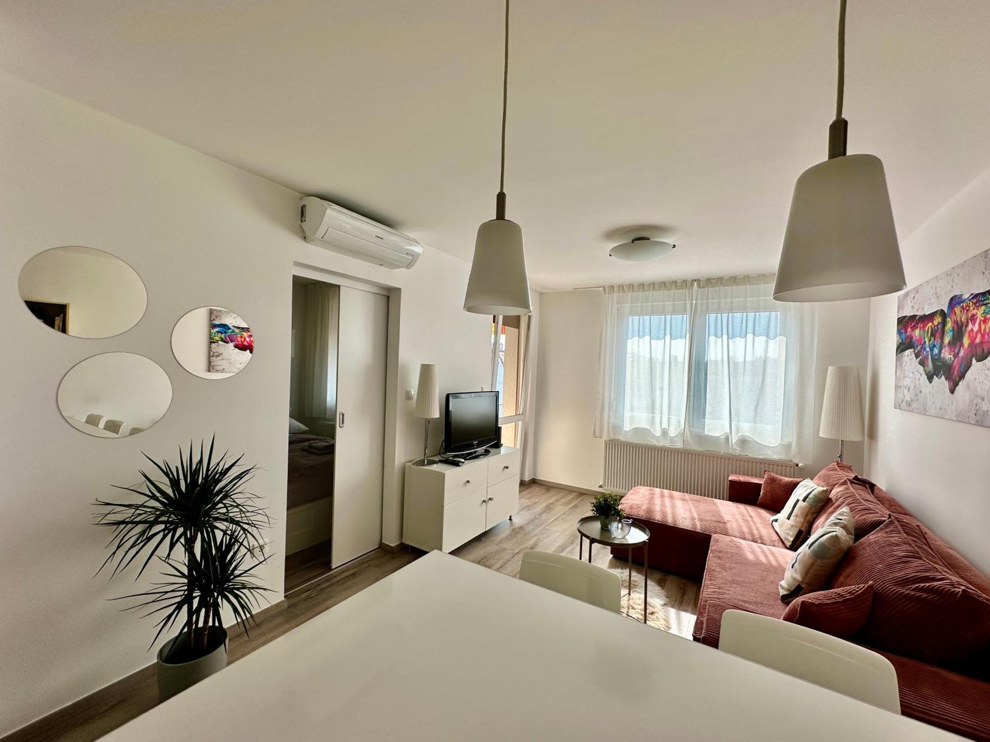 City Break Apartment - Private Garage, Ac, Balcony 布达佩斯 外观 照片