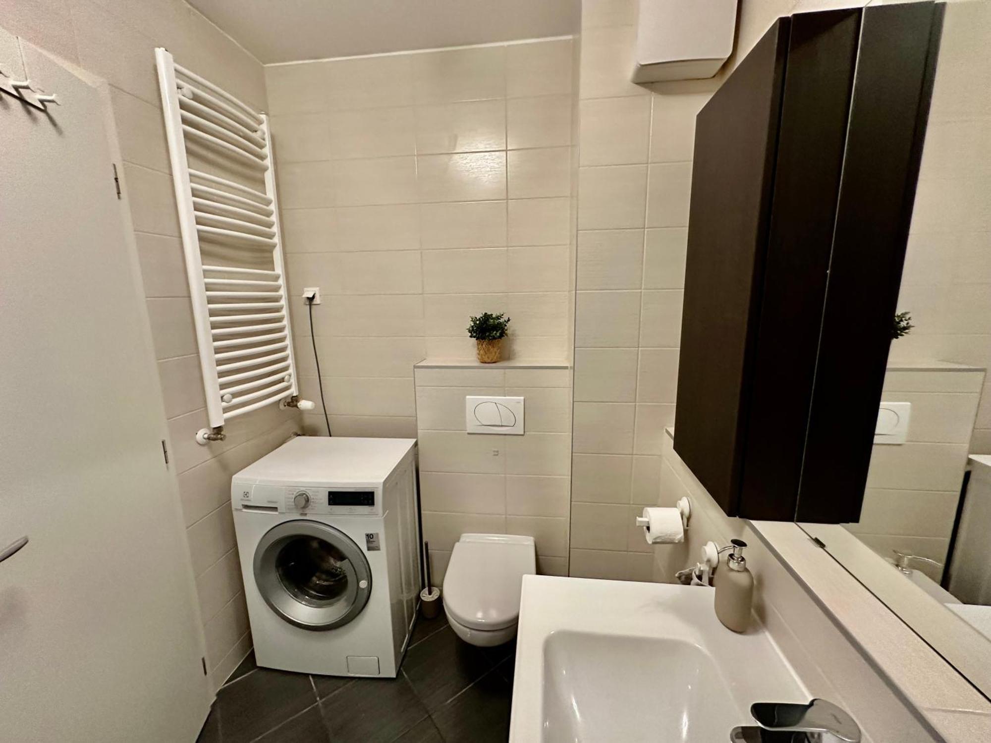 City Break Apartment - Private Garage, Ac, Balcony 布达佩斯 外观 照片