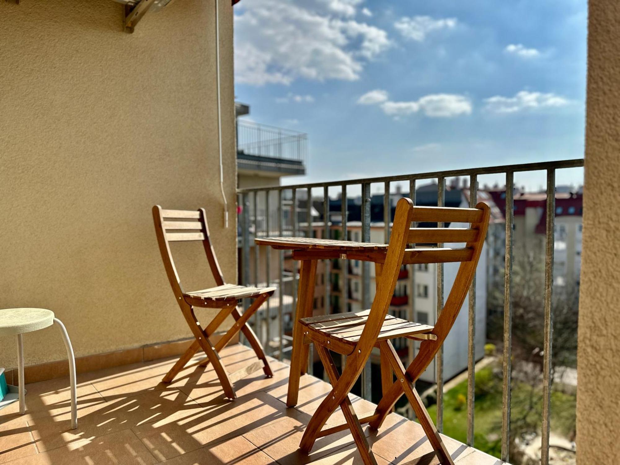 City Break Apartment - Private Garage, Ac, Balcony 布达佩斯 外观 照片
